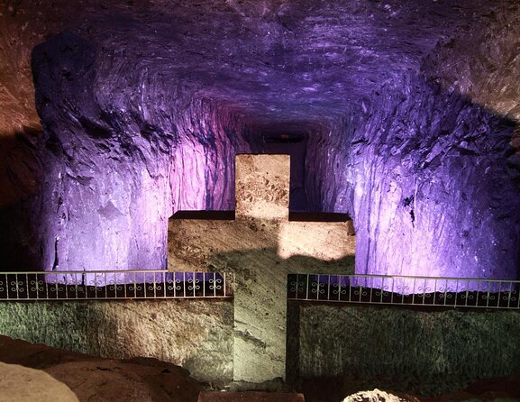 Zipaquirá Salt Cathedral: an Architectural Wonder. - Key Points