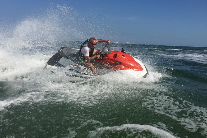 1.5 Hour (20 Miles) Waverunner Tour. See Mangrove Tunnels, 20 Islands & Sandbar - Tour Highlights