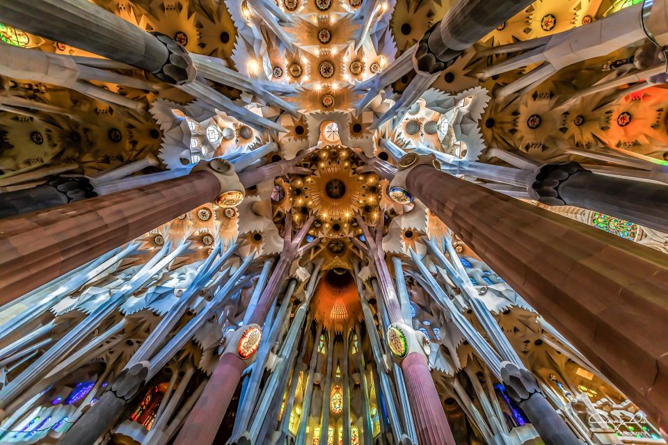 Barcelona: Sagrada Família Skip the Line Tour & Entry Ticket - Accessibility and Restrictions