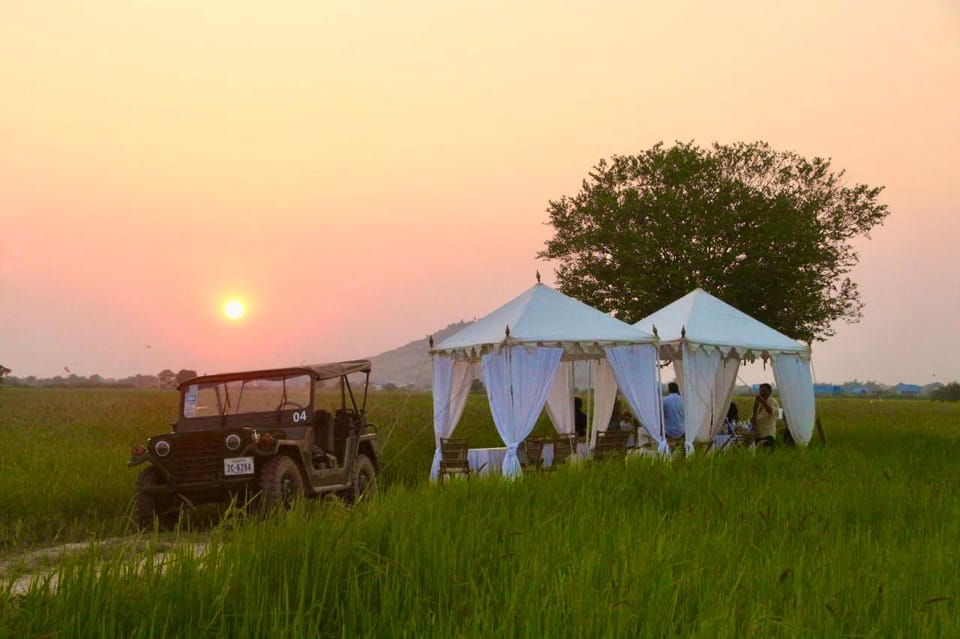 Jeep Countryside Sunset Rice Field - Sunset Cocktail Experience