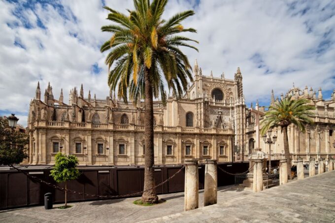 Seville: City Sightseeing Hop-On Hop-Off Bus Tour - Getting There and Around