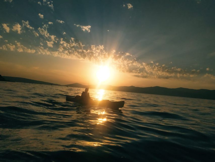 Split: Guided Sunset Sea Kayaking & Snorkeling Tour W/ Wine - Meeting Point and Logistics