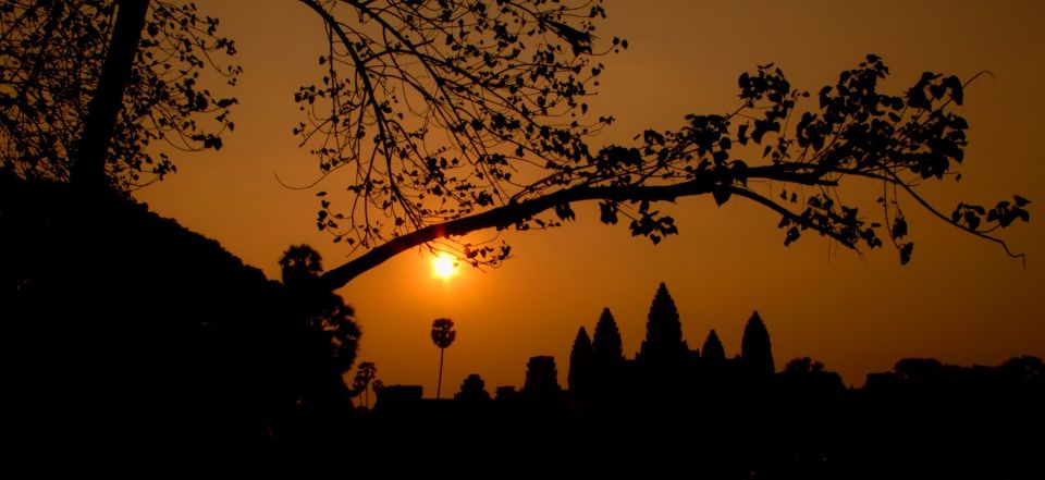 2-Day Angkor Wat With Small, Big Circuit & Banteay Srei Tour - Tour Overview