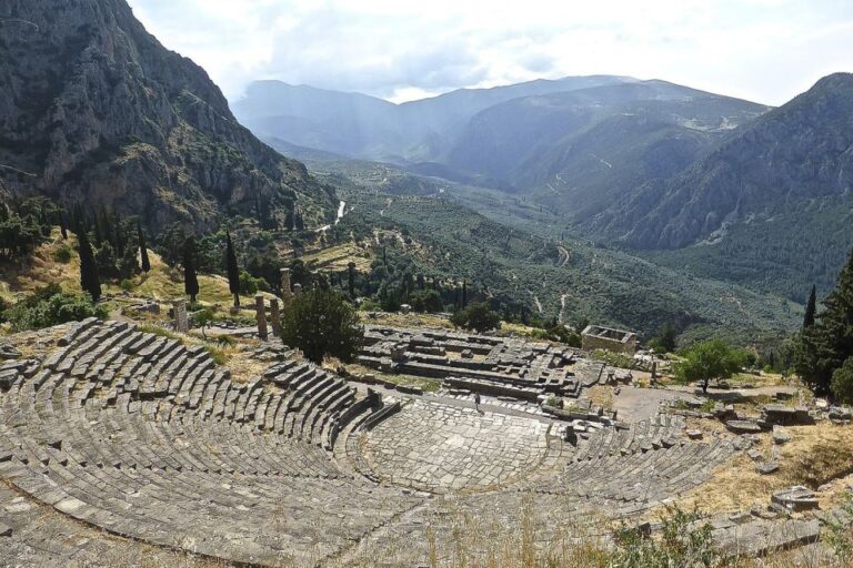 2 Day Private Tour in Delphi & Ancient Olympia From Athens