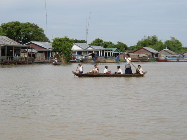 2 Days Banteay Srey, Rolous Group & Floating Village - Tour Overview