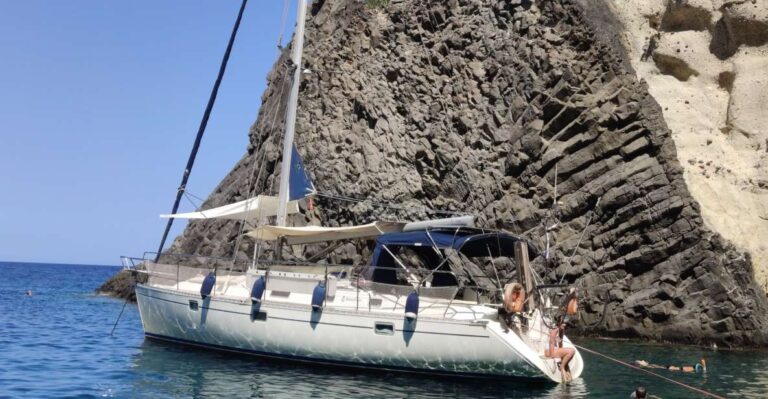 Adamantas: Kleftiko Sailing Cruise With Meal and Swim Stops