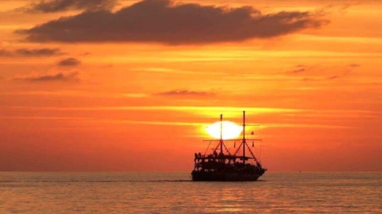 Alanya: Sunset Cruise With Dinner