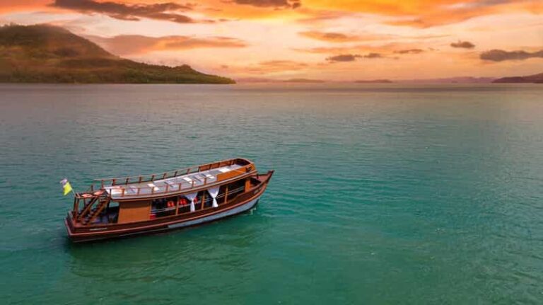 Andaman Dinner Cruise ; Sarasin Sunset Cruise