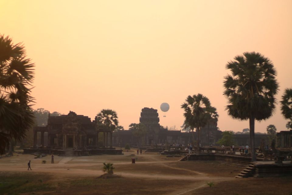 Angkor Balloon Sunrise or Sunset Ride. - Activity Overview