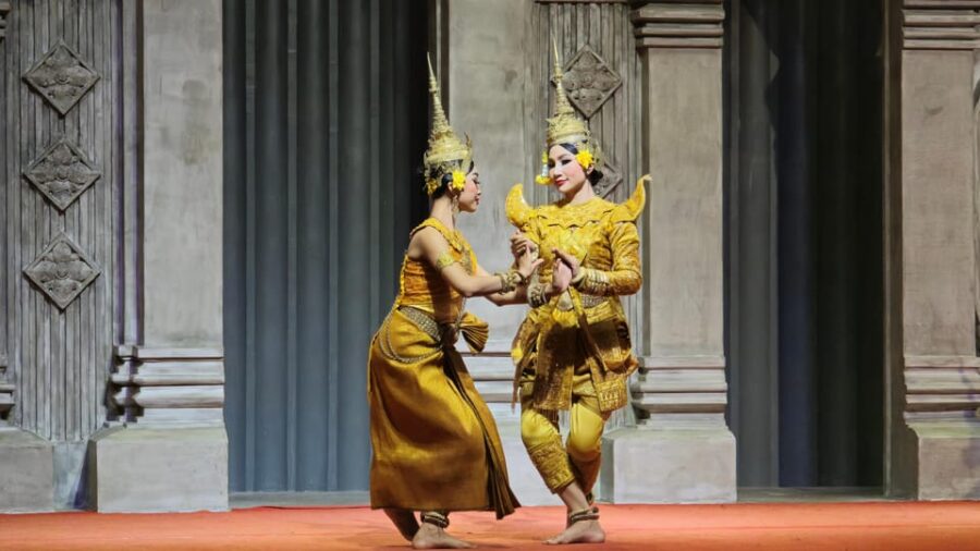 Apsara Theater Performance Include Dinner & Hotel Pick up
