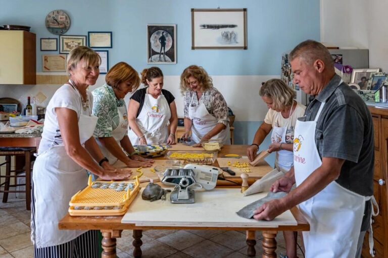 Arzachena: Cooking Class at Locals Home