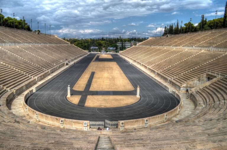 Athens: Acropolis Guided Tour With Hotel Pickup and Drop-Off