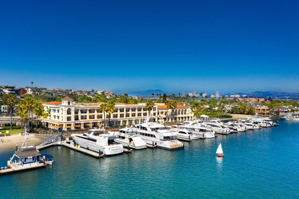 Balboa Bay Resort - Hotel Overview and Location