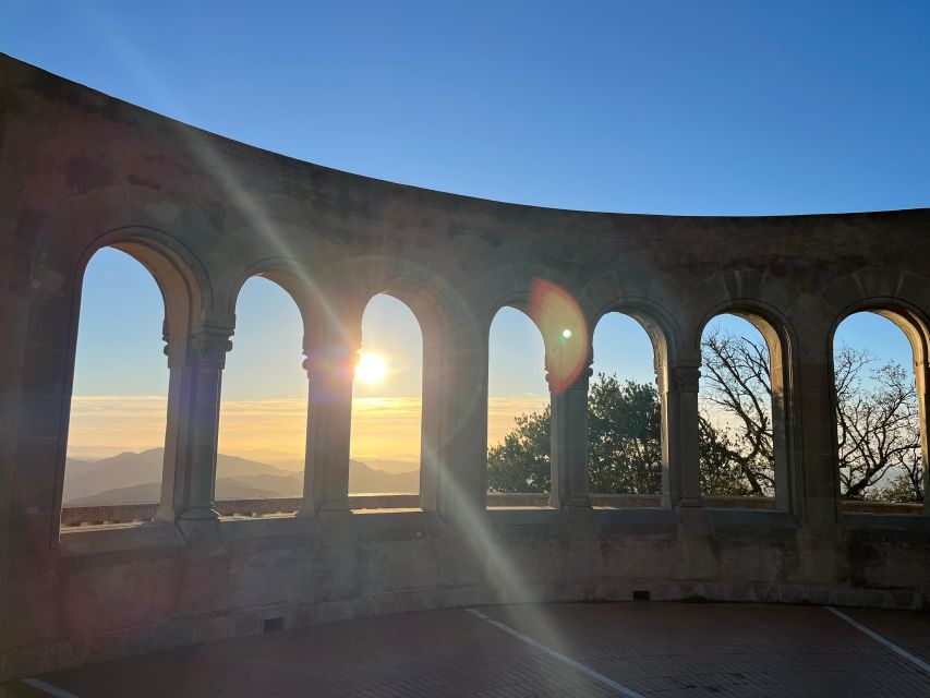 Barcelona: Montserrat Early Morning Tour With Pickup