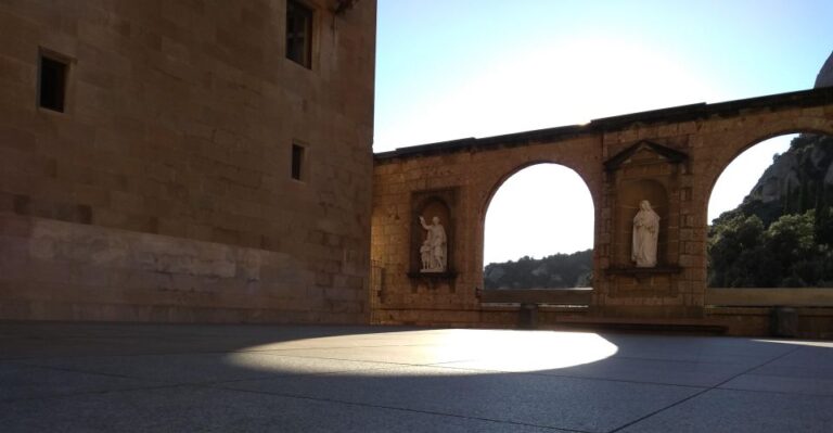 Barcelona: Montserrat Monastery and Natural Park Guided Tour