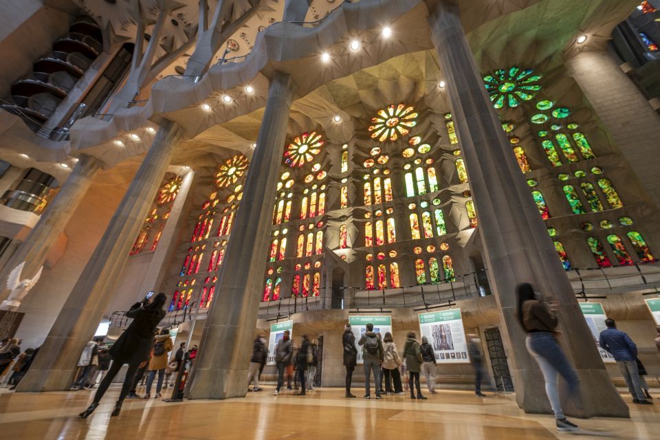 Barcelona: Sagrada Familia Entry Ticket With Audio Guide - Ticket Pricing and Refund Policy