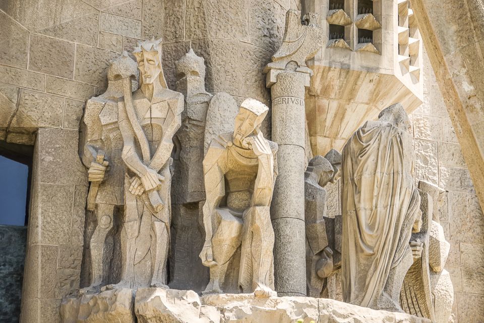 Barcelona: Sagrada Familia Tour With Tower Access Option - Tour Overview and Pricing