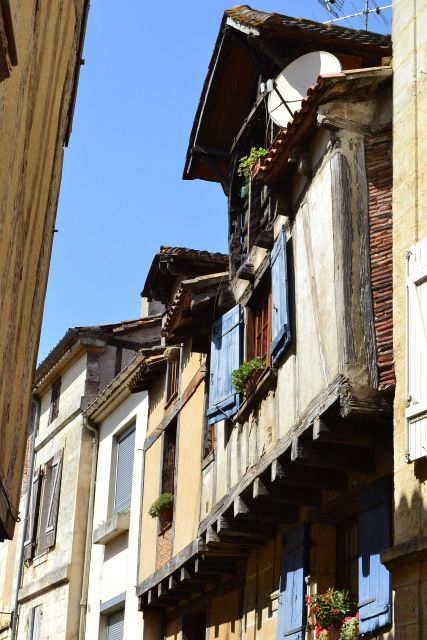 Bergerac: Private Guided Walking Tour - Historical Insights
