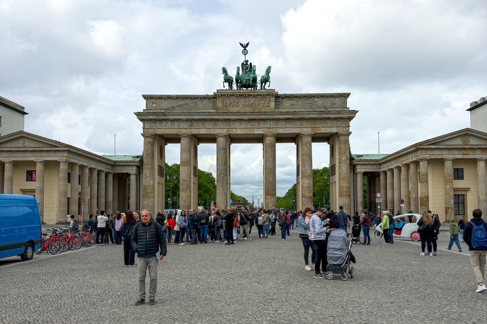 Berlin: History Highlights Guided Walking Tour - Tour Overview and Pricing