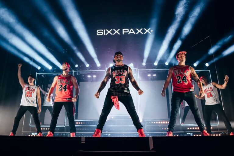 Berlin: SIXX PAXX Theater Show Ticket