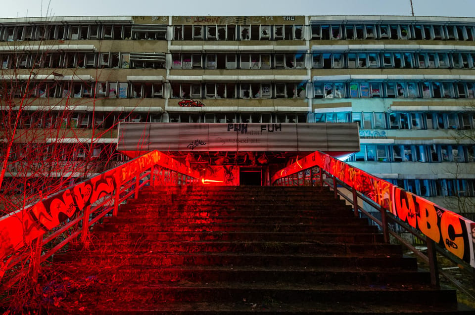 Berlin: Urbex Abandoned Places & History Tour - Tour Overview