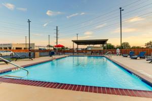 Best Western Plus Riata Hotel - Hotel Overview and Location