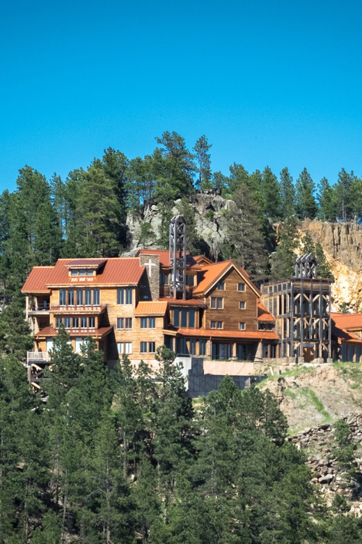 Black Hills to Mount Rushmore: Scenic Driving Tour - Tour Features and Experience