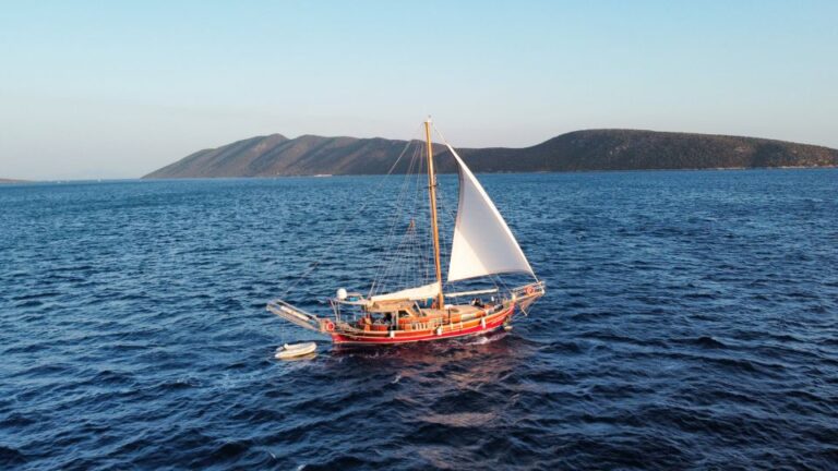 Bodrum: All-Day Private Boat Cruise With Lunch