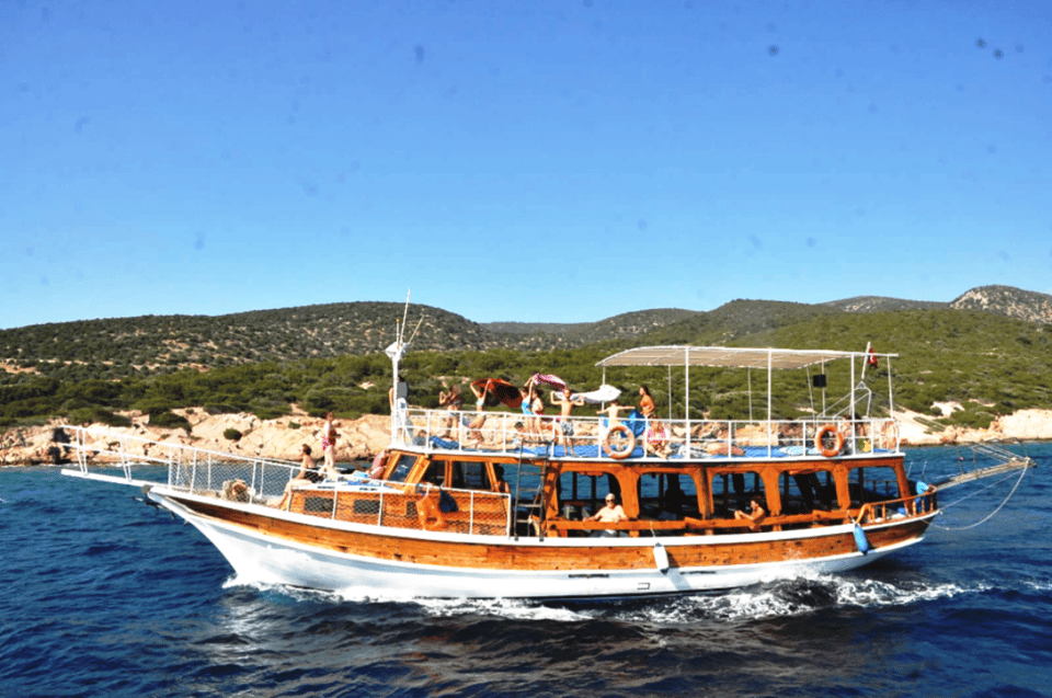 Bodrum: Beaches and Islands Boat Tour With Lunch - Customer Ratings and Reviews