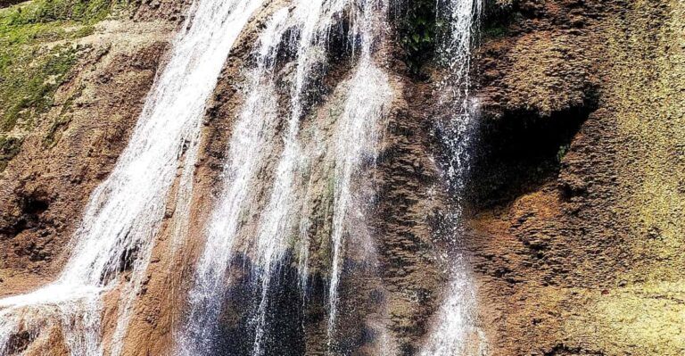 Bohol: Picnic at Kanumantad Waterfall.