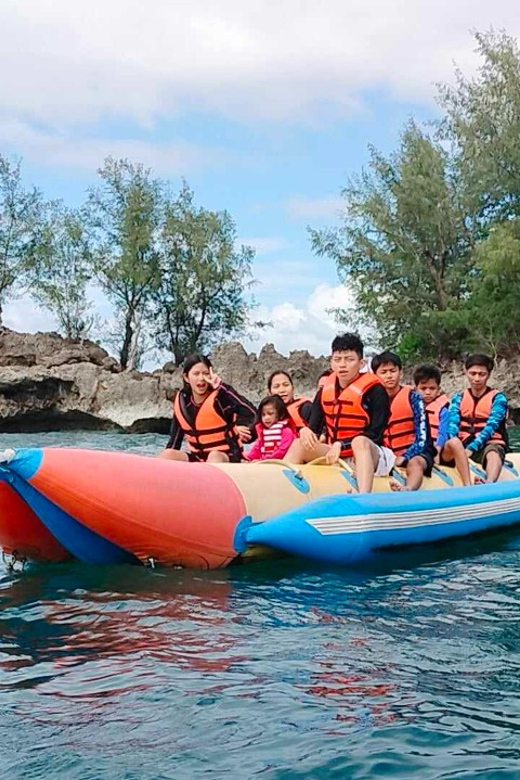 Boracay Banana Boat Ride - Activity Overview