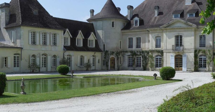Bordeaux: Vineyard off the Beaten Track With Wine Tasting
