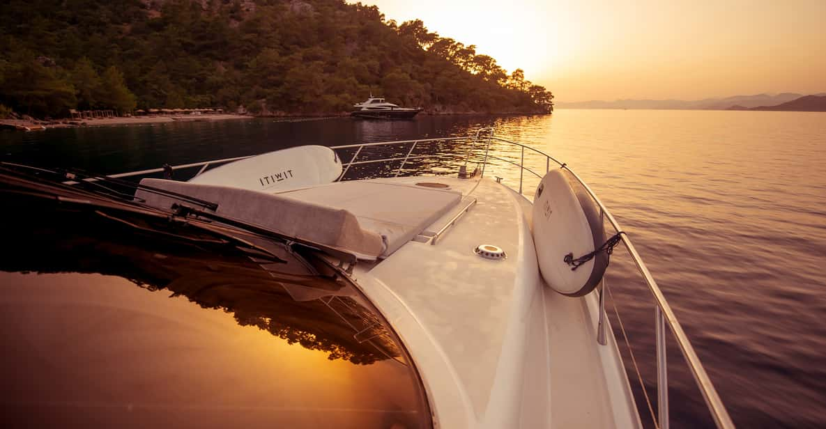 Bosphorus Sunset Cruise With a Luxury Private Yatch - Overview and Pricing