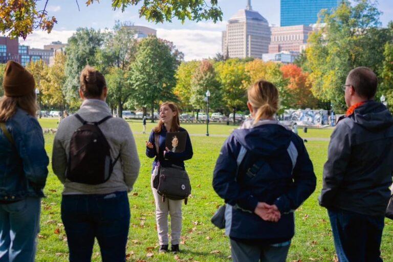 Boston: Back Bay Small Group Walking History Tour