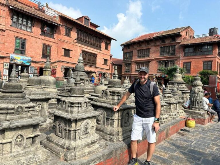 Buddhist Bliss: 1 Day Kathmandu Tour of Buddhist Stupas