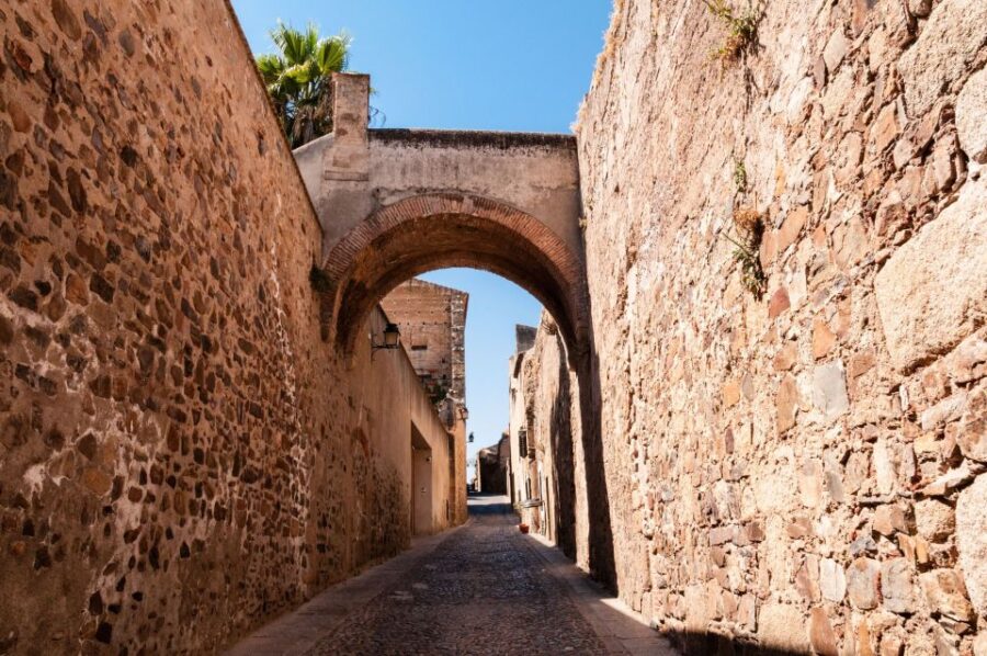 3 Best City Tours In Caceres