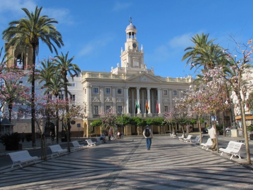 Cadiz: Guided City Tour - Historical Significance