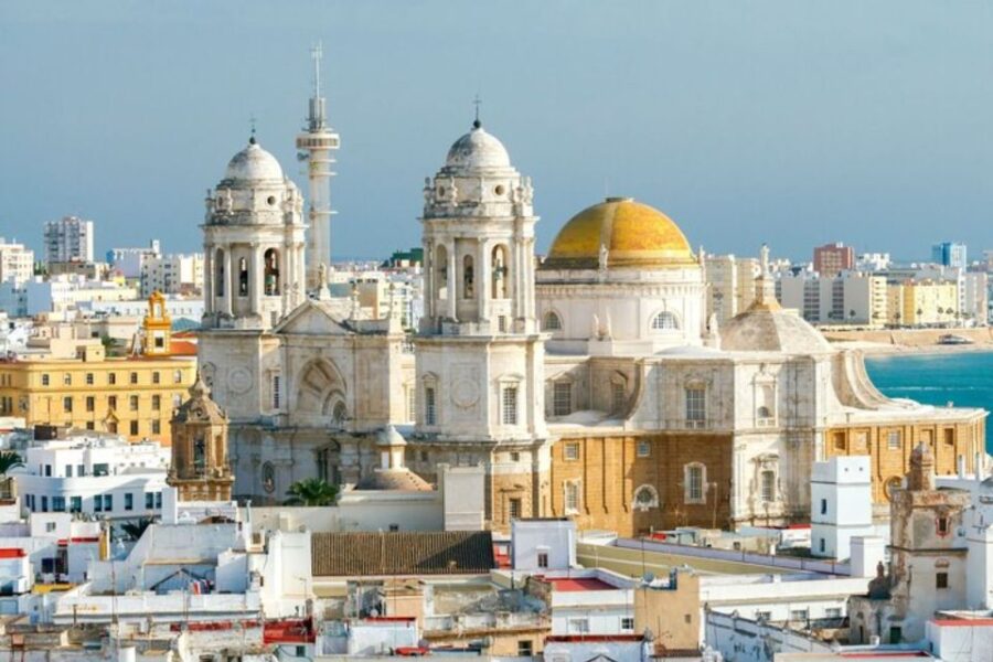 Cadiz: Private Custom Tour With a Local Guide