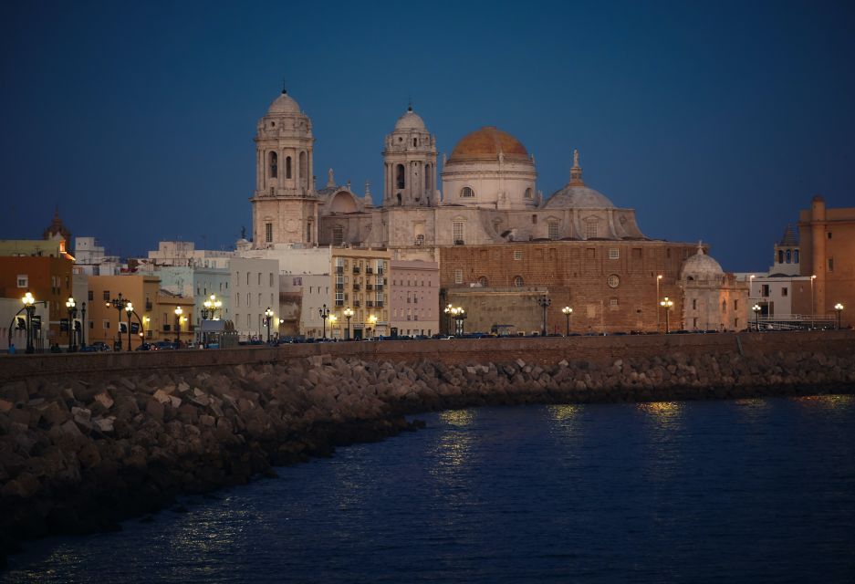 Cadiz: Private Tour With a Local - Tour Overview