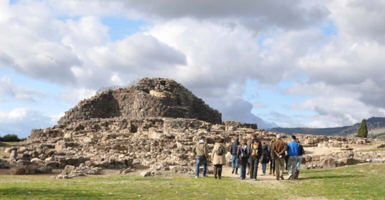 Cagliari: Su Nuraxi Barumini Unesco & Giara Horses 4h Tour