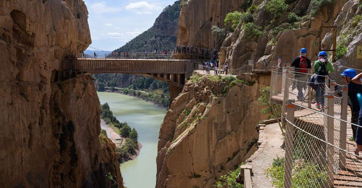 Caminito Del Rey: Guided Tour With 1 Drink and Shuttle Bus - Tour Overview