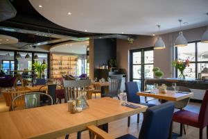 Campanile Hotel & Restaurant Eindhoven - Hotel Overview and Location