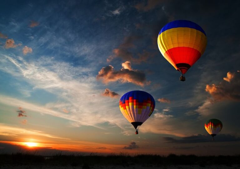 Cappadocia: Cat Valley at Sunrise Hot Air Balloon Ride