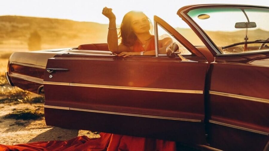 Cappadocia Classic Car Tour & Photoshoot & 1 Rental Dress