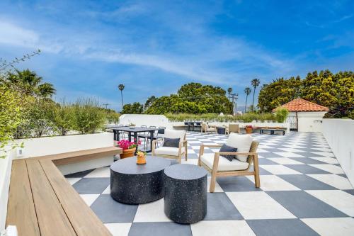 Casa De La Vina - Boutique Suites in Downtown Santa Barbara - Property Overview