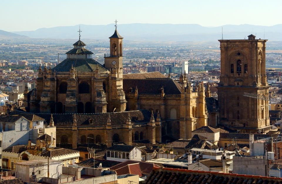 Cathedral and Royal Chapel With Albaicín and Sacromonte - Tour Overview