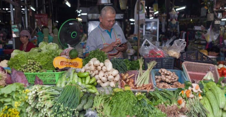 Chaing Mai : Cooking in Organic Farm With a Local Train Trip