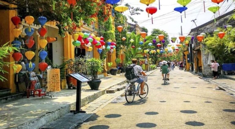 Chan May Port To Hoi An Ancient Town & Marble Mountains Tour