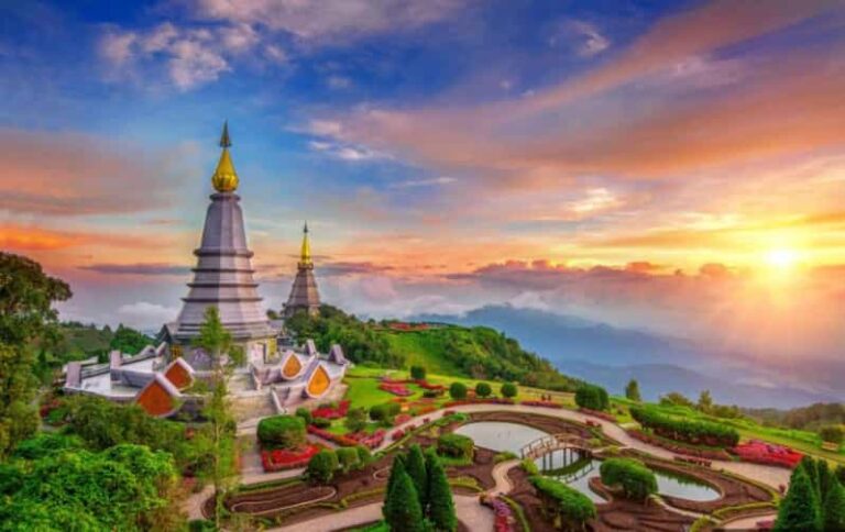 Chiang Mai: Doi Inthanon Park and Pha Dok Siew Hike Day Trip