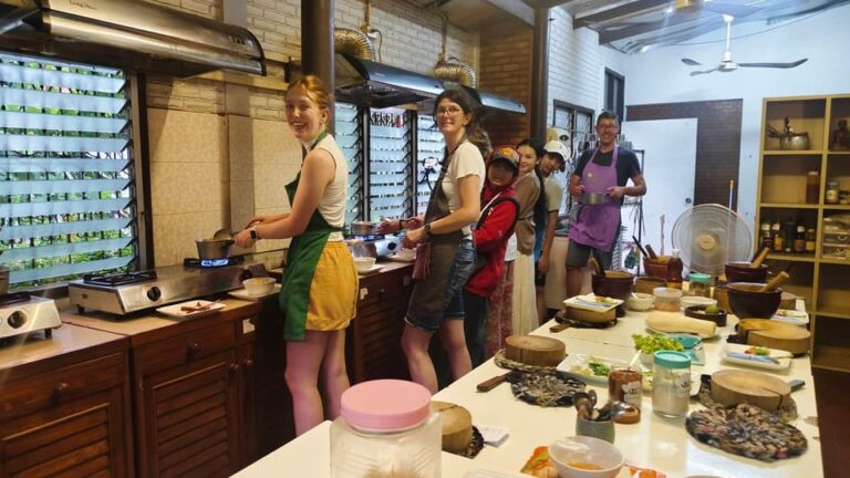 Chiang Mai: Morning Cooking Class With Market Visit